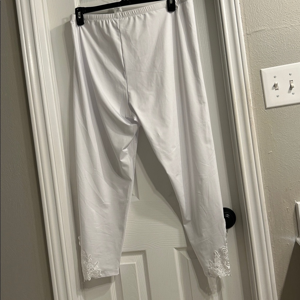 White Lace Trim women Leggings - Picture 6 of 6